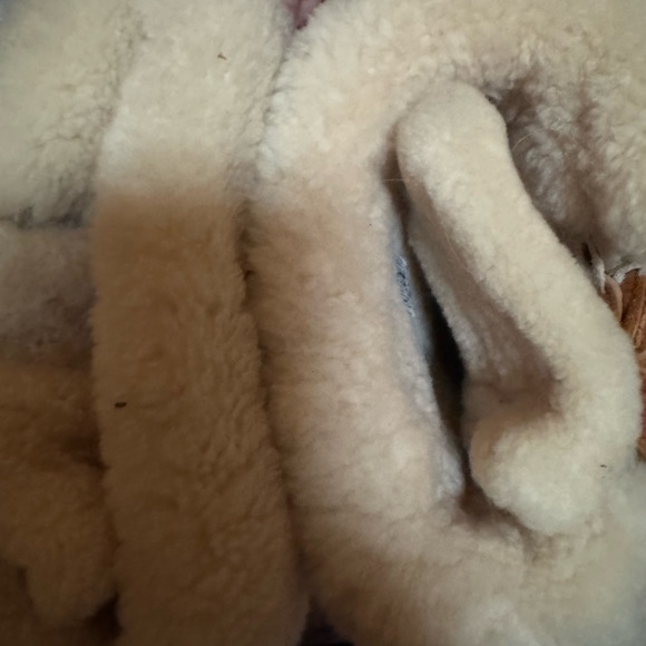 Uggs tall lace up boot - Picture 4 of 6